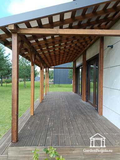 Looduslik 2,4 x 9 m puidust veranda ilma terrassita
